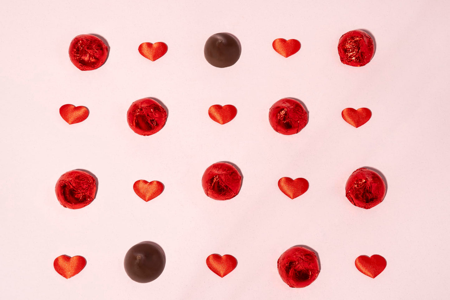 SMOOCHES, 2 PACK | Allergy Friendly, Vegan Chocolate Foil Wrapped Chocolate | Dairy Free, Nut Free, Peanut Free, Gluten Free | No Whey Foods